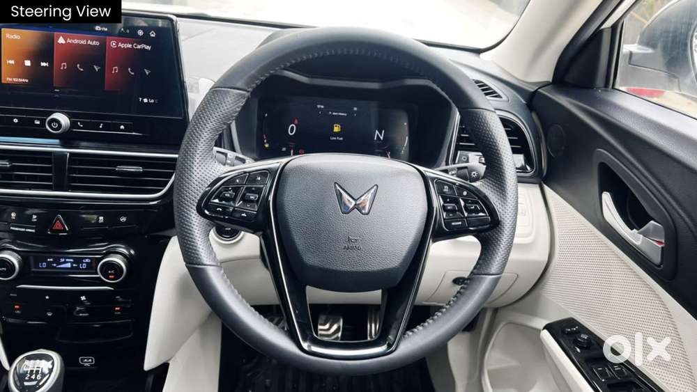 Mahindra Xuv 3xo Ax5 Pm Mt, 2024, Petrol