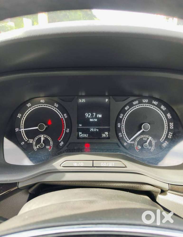 Skoda Kushaq Anniversary Edition 1.0l Tsi At, 2022, Petrol