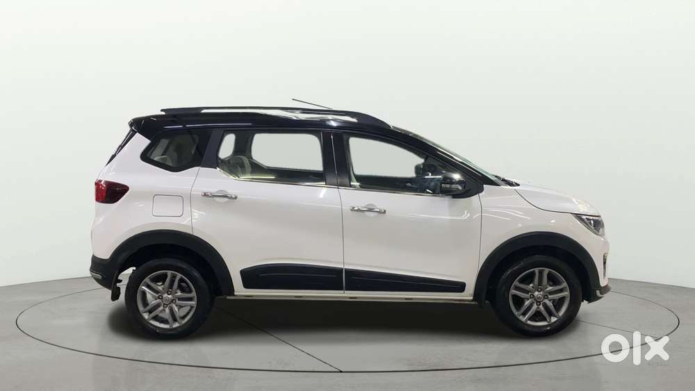 Renault Triber Rxz, 2024, Petrol