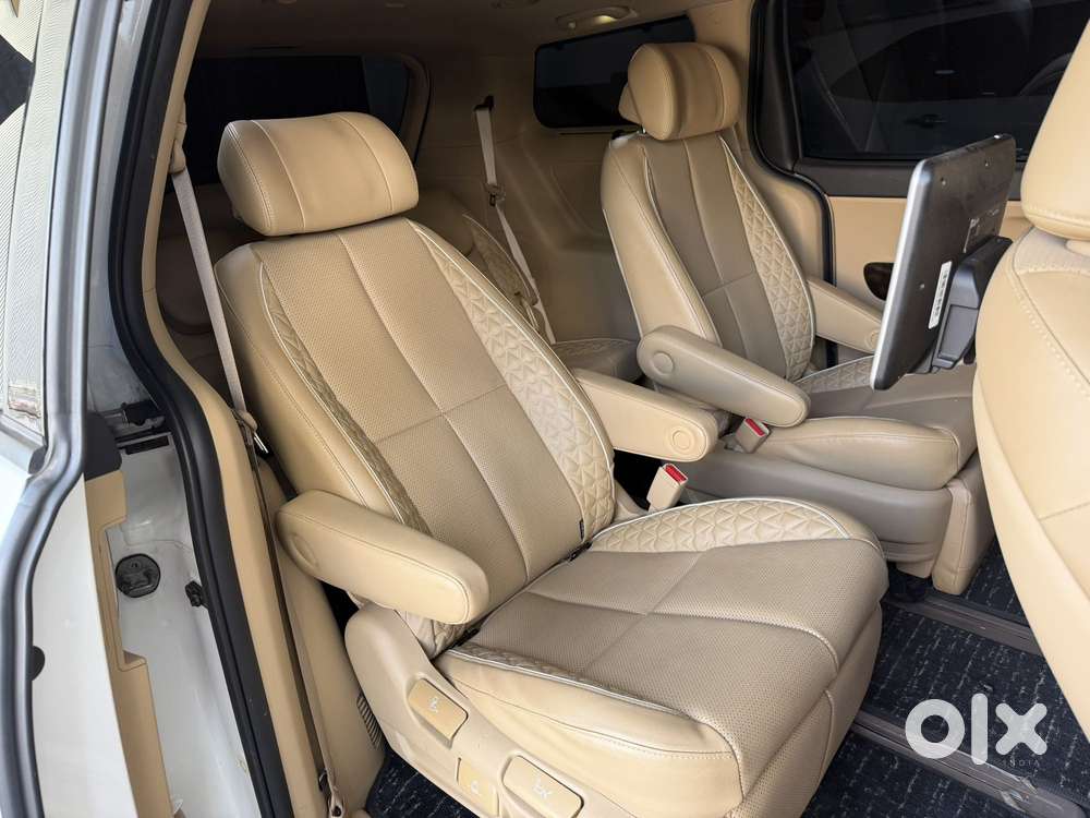 Kia Carnival Limousine Plus 7 Str, 2022, Diesel