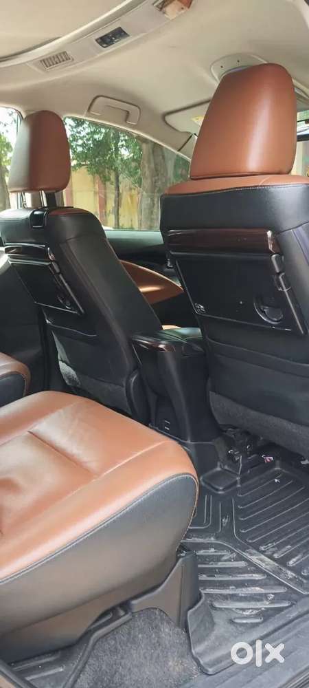 Toyota Innova Crysta [2020-ongoing] 2.4 Zx 7 Str, 2022, Diesel