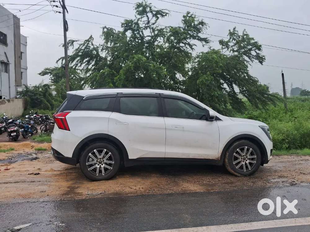 Mahindra Xuv700 2.0 Ax 7 Petrol 2024