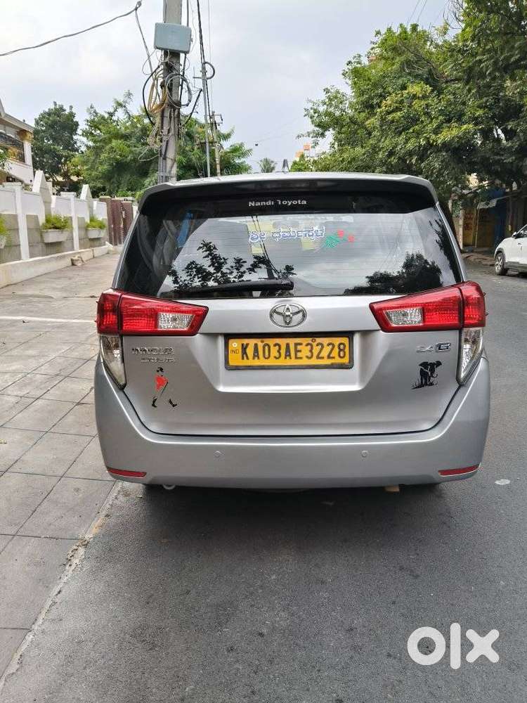 Toyota Innova Crysta G 8 STR, 2017, Diesel
