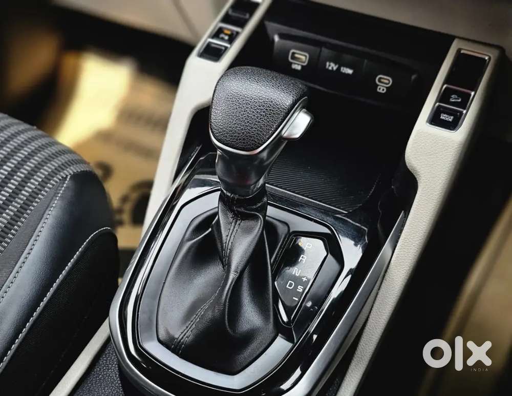 Kia Carens 2022 Petrol Well Maintained