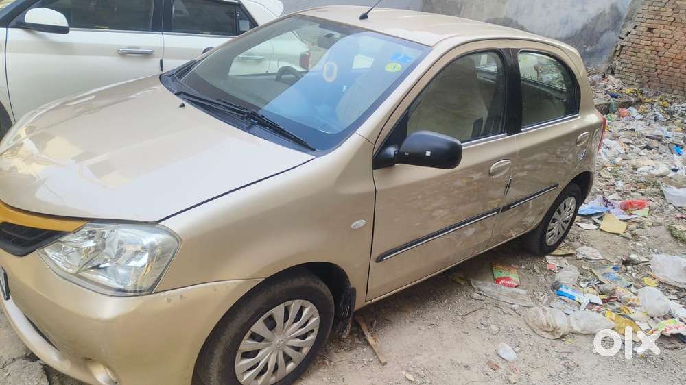 Toyota Etios Liva 2011-2012 G, 2012, Petrol