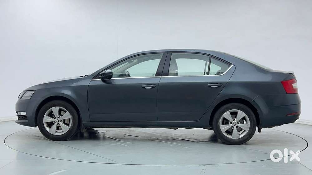 Skoda Octavia 1.8 Tsi Style At, 2017, Petrol