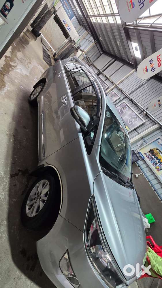 Toyota Innova Crysta 2.7 Gx At 8s, 2017, Diesel