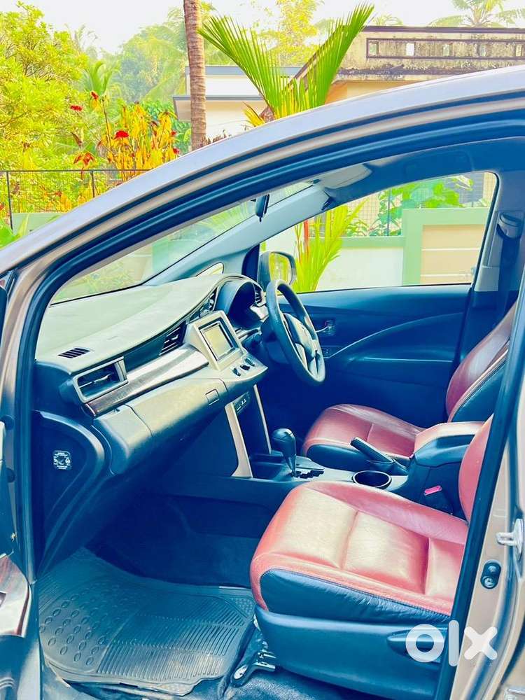 Toyota Innova Crysta 2017 Diesel Well Maintained