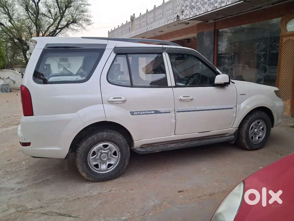 Tata Safari 2017 Diesel 100000 Km Driven