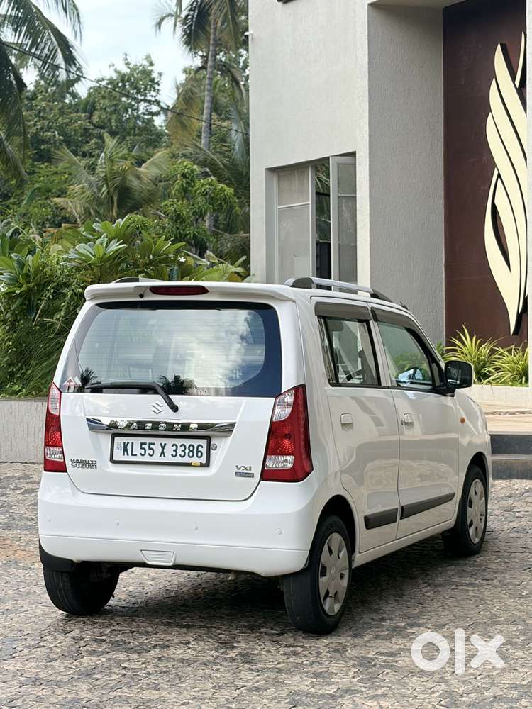 Maruti Suzuki Wagon R Vxi Amt Opt, 2017, Petrol