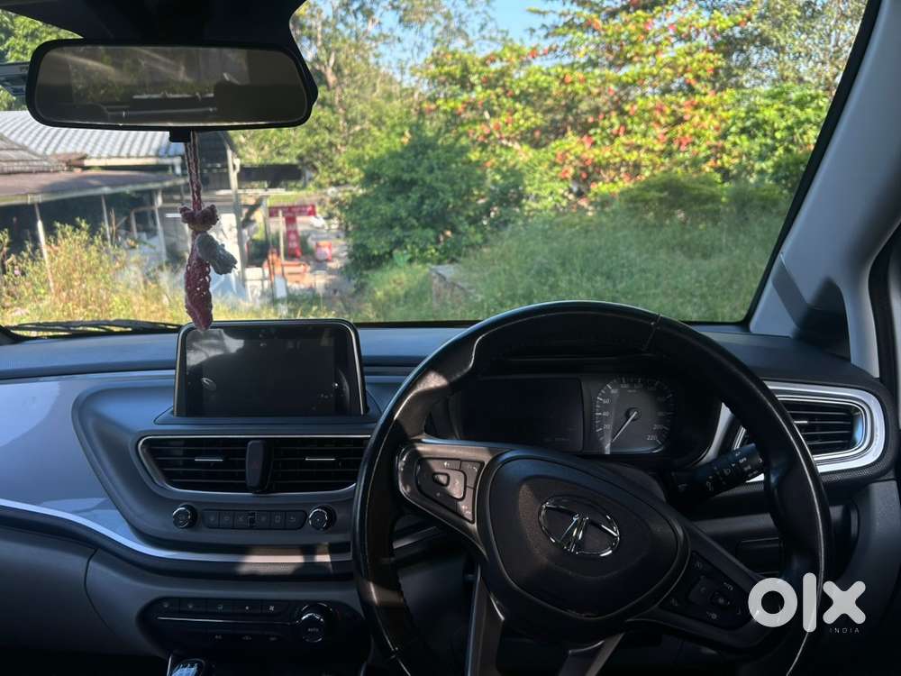 2021 Tata Altroz Petrol Manual