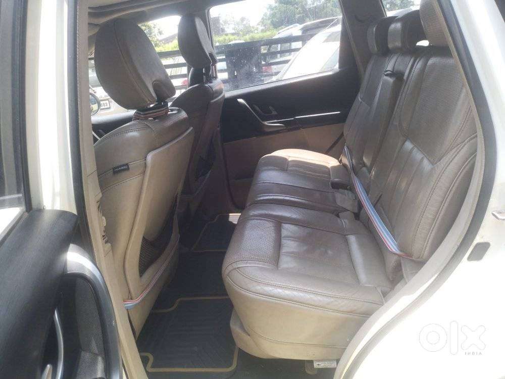 Mahindra Xuv500 2.2 W10 Sportz Edition Mt, 2016