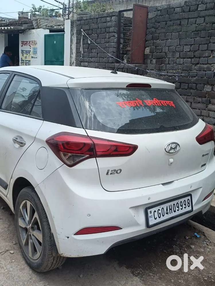 Hyundai Accent Hatchback 2015 Petrol 125000 Km Driven