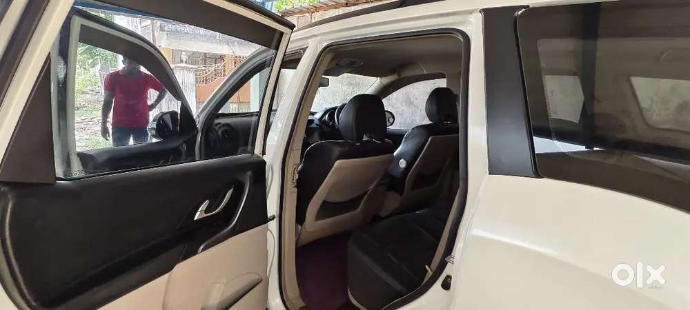 Mahindra Xuv500 2015