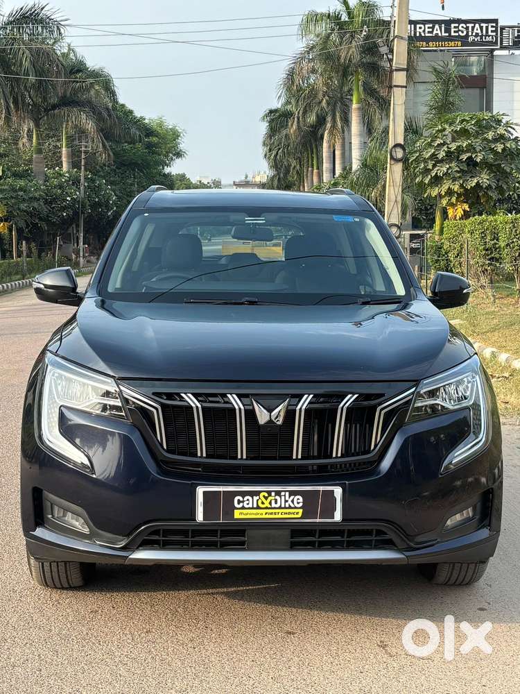 Mahindra Xuv700 2.0 Ax 5 Petrol At Str, 2023, Petrol