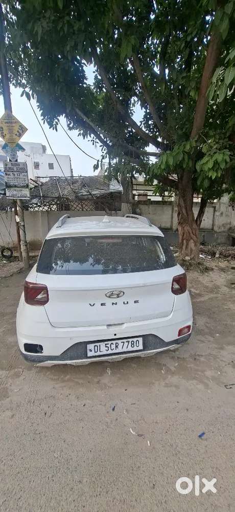 Hyundai Venue 1.2 Plus 2020 Petrol