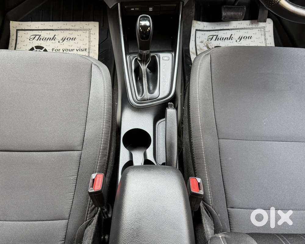 Hyundai I20 Sportz 1.2 Ivt, 2023, Petrol