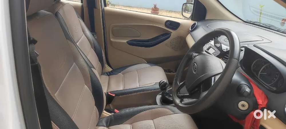 Ford Aspire Titanium White 2016 Year Car