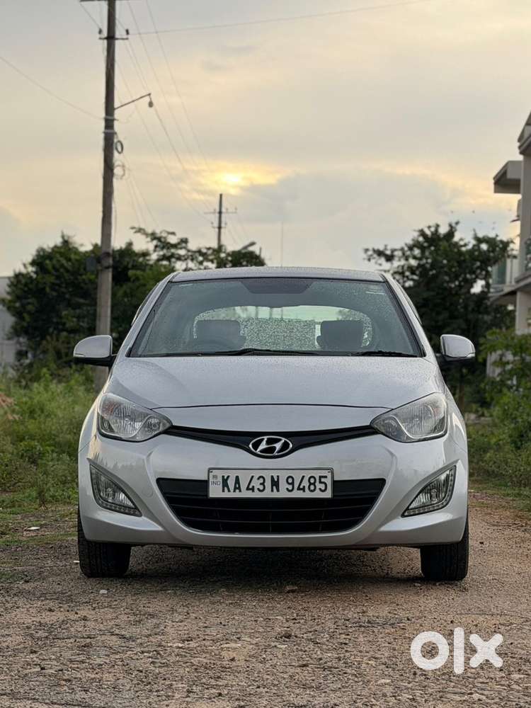 Hyundai I20 Sportz 2013 Petrol