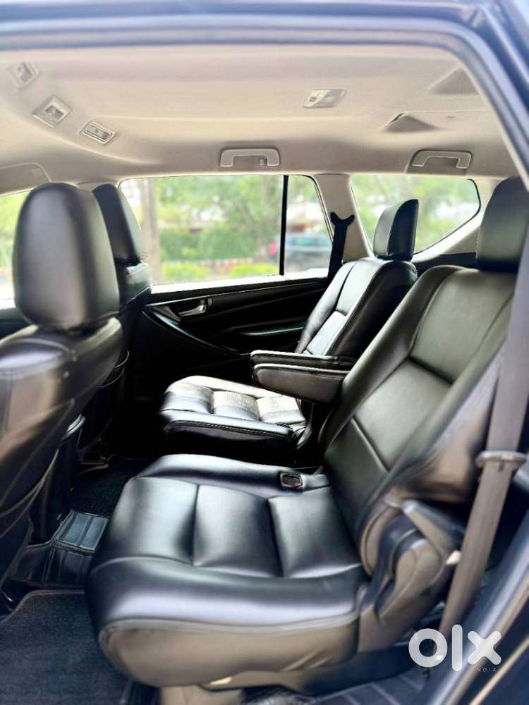 Toyota Innova Crysta 2.4 Gx Mt, 2021, Diesel