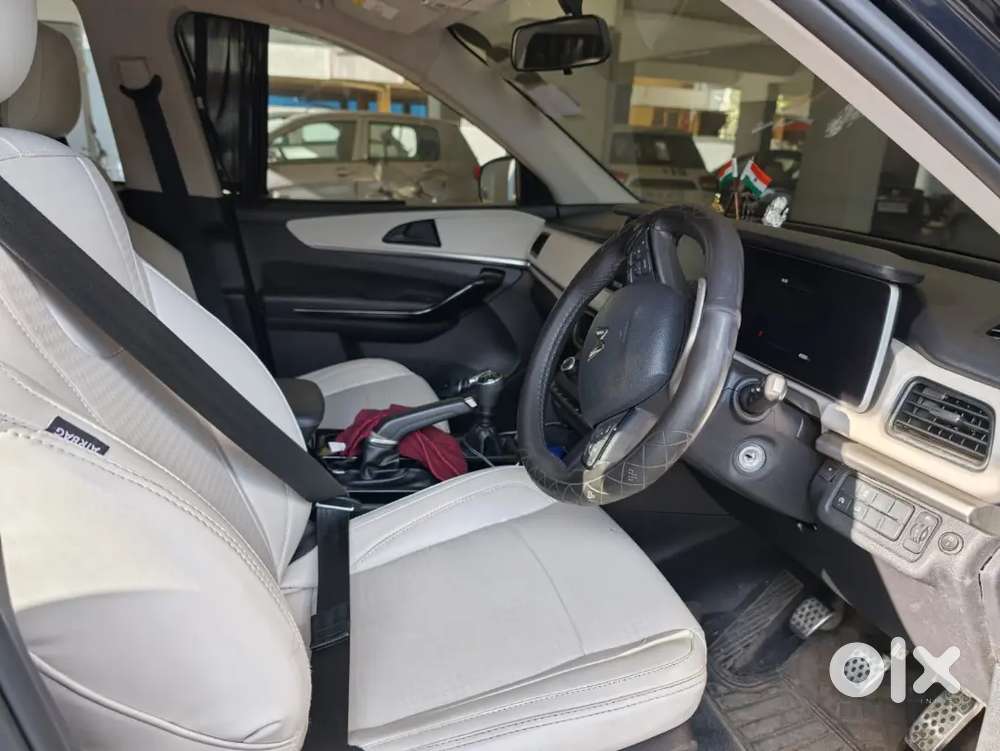 Mahindra Xuv700 Diesel Mt 2024
