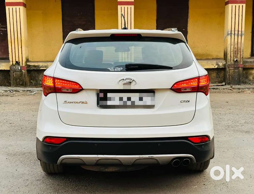 2015 Hyundai Santa Fe 4x2 Automatic Diesel – Single Owner