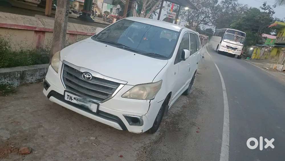 Toyota Innova 2013 Diesel 258000 Km Driven