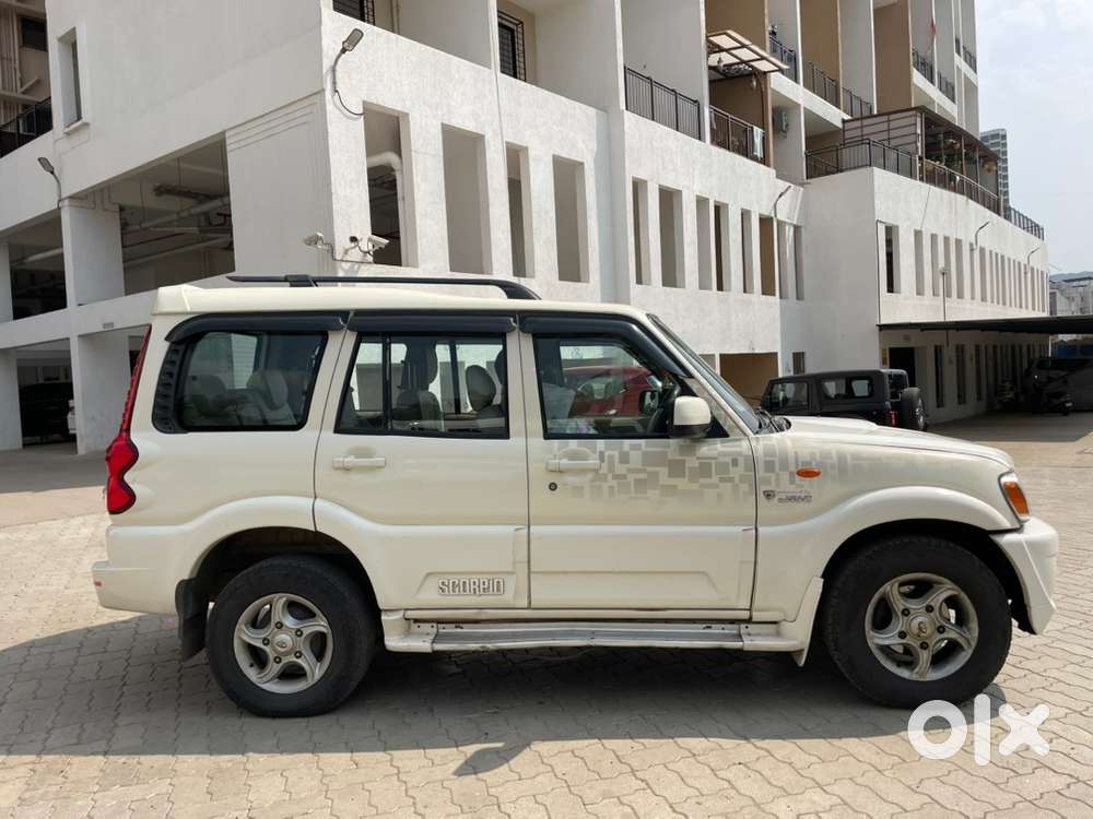 Mahindra Scorpio Airbag Bsiv