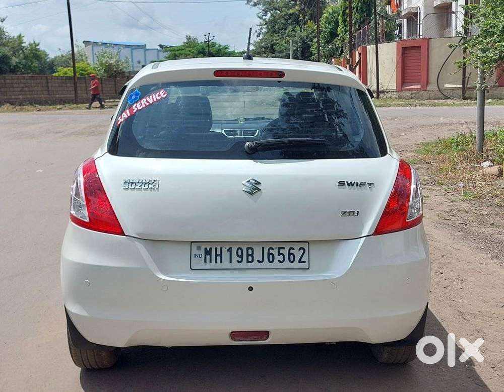 Maruti Suzuki Swift Zdi Plus, 2013, Diesel