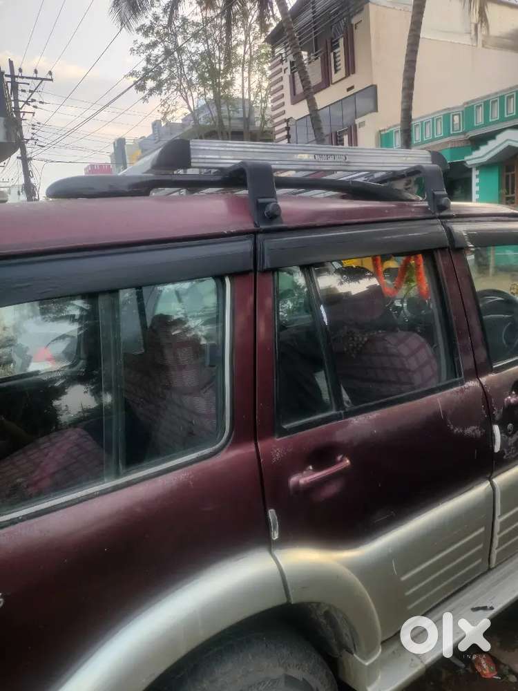 Mahindra Scorpio Classic 2004 Diesel 80000 Km Driven