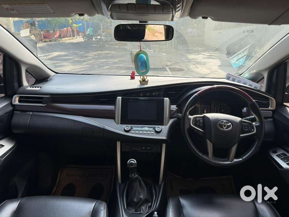 Toyota Innova Crysta 2.4 V, 2016, Diesel
