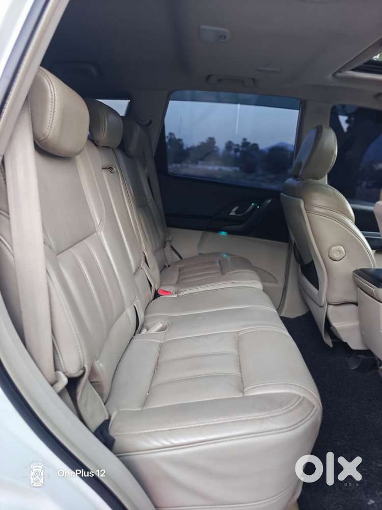 Mahindra Xuv500 2.2 W10 Sportz Edition Mt, 2017, Diesel