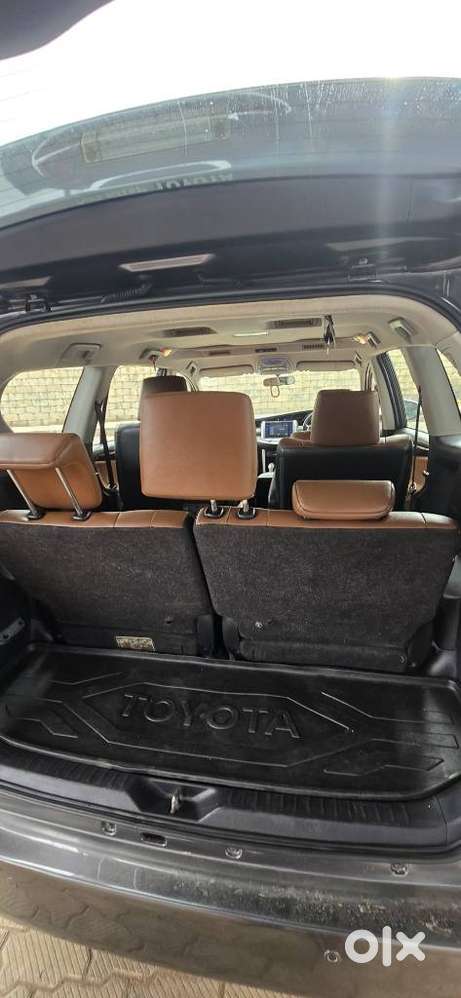 Toyota Innova Crysta 2.8z Automatic, 2018, Diesel