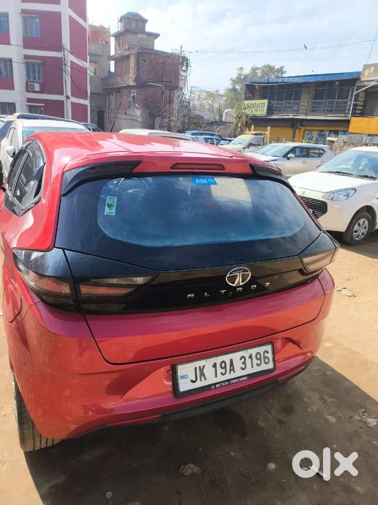 Tata Altroz 2023 Petrol 12600 Km Driven