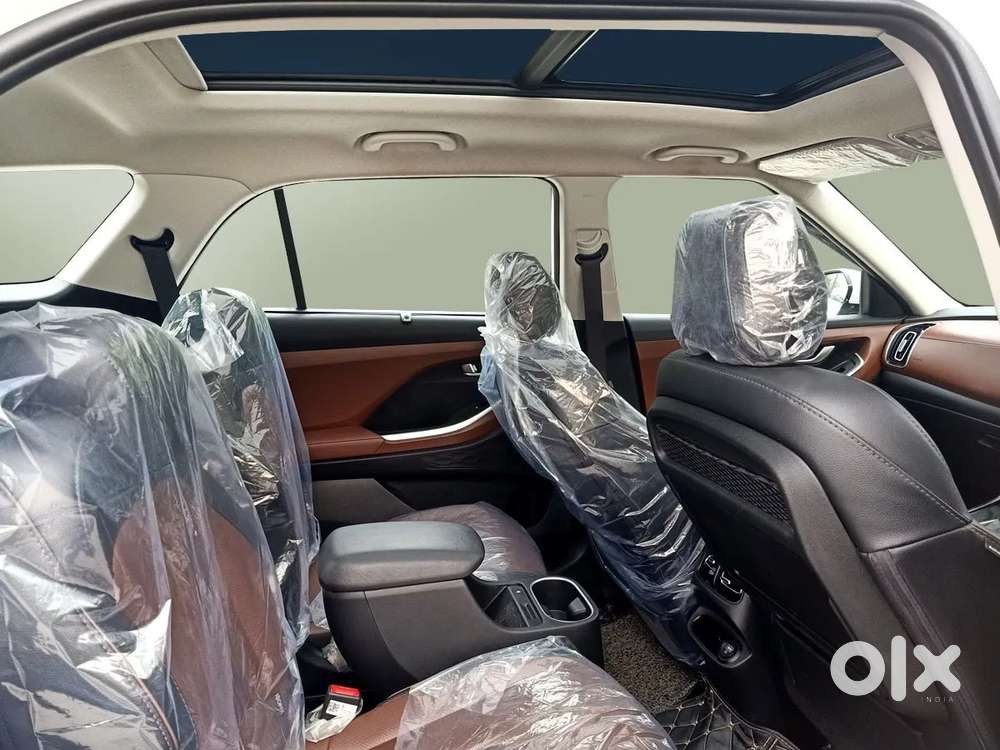 Hyundai Alcazar 2.0 Signature (o) Petrol At 6 Str, 2022, Petrol