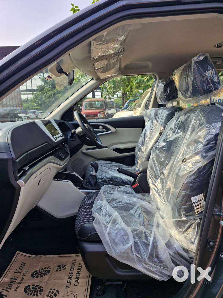 Kia Carens 1.5 Prestige 7 Str, 2023, Petrol