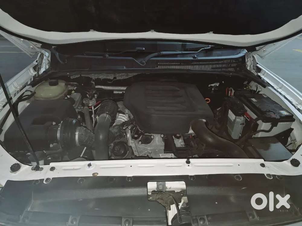 Mahindra Scorpio-n 2022 -2023 Petrol Automatic