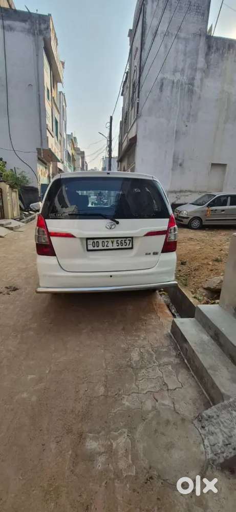 Toyota Innova 2015 Diesel Well Maintained