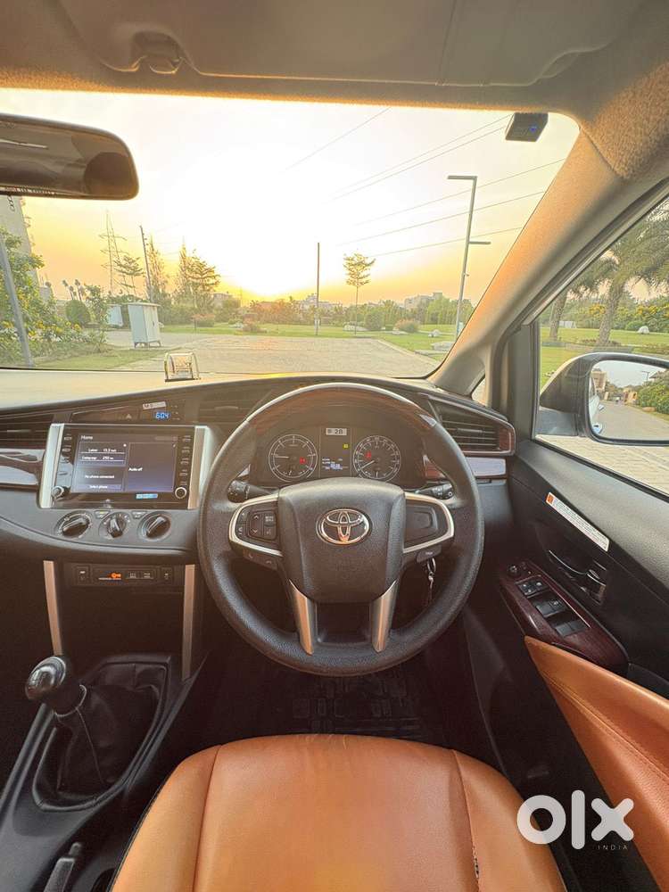 Toyota Innova Crysta [2020-ongoing] 2.4 Gx 7 Str, 2021, Diesel