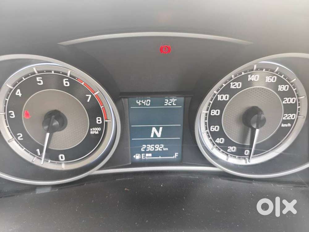 Maruti Suzuki Swift Dzire Vxi(o) Amt, 2022, Petrol