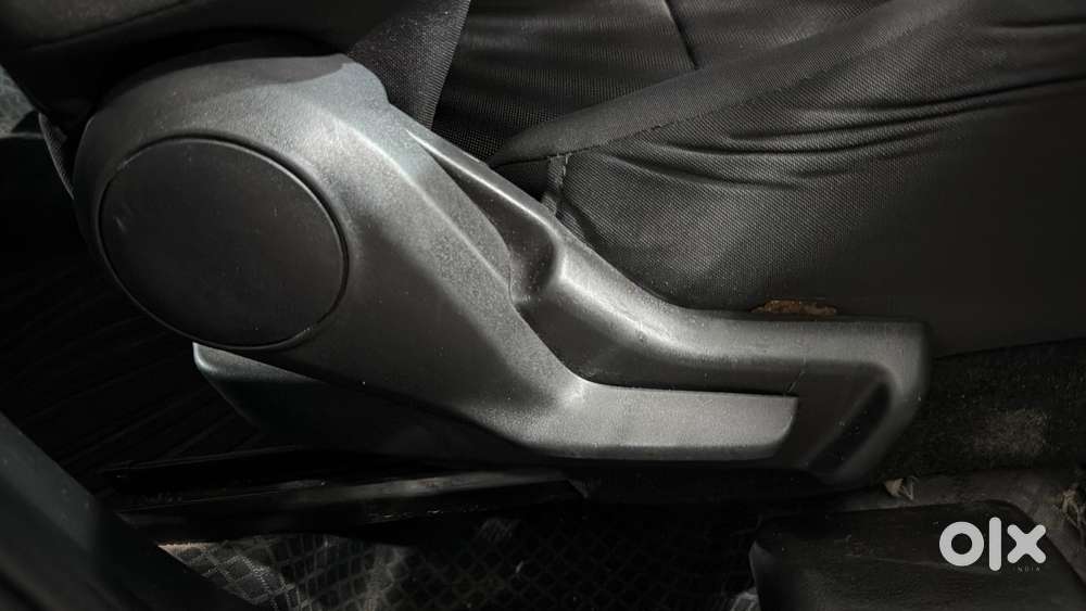 Maruti Suzuki Swift Lxi, 2019, Petrol