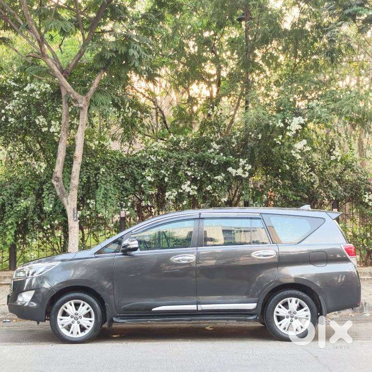 Toyota Innova Crysta 2.8 Z, 2016, Diesel
