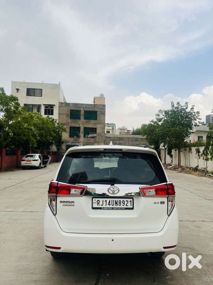 Toyota Innova Crysta 2.4 G Mt 7 Str, 2017, Diesel