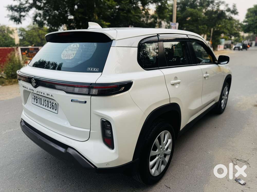 Maruti Suzuki Grand Vitara 1.5 Delta Smart Hybrid At, 2024, Petrol