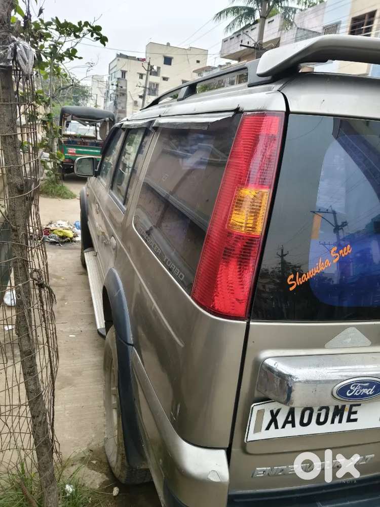 Ford Endeavour 118000 Km Driven