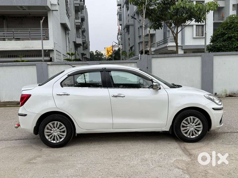 Maruti Suzuki Dzire 1.2 Vxi, 2023, Petrol