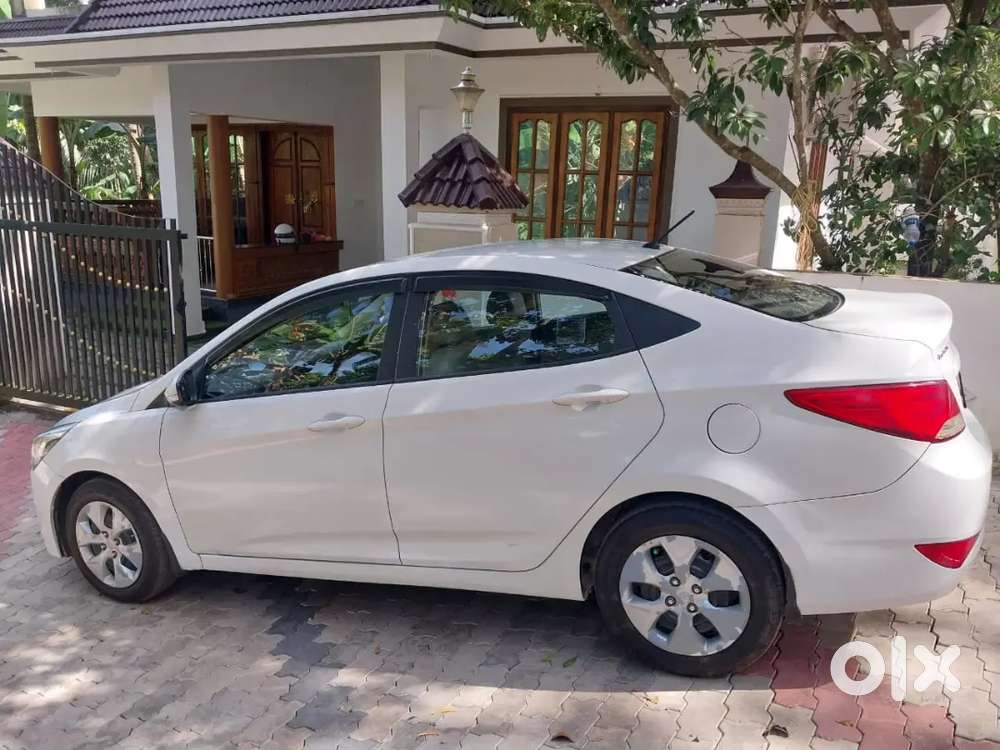 Hyundai Verna 2016 Diesel 105000 Km Driven