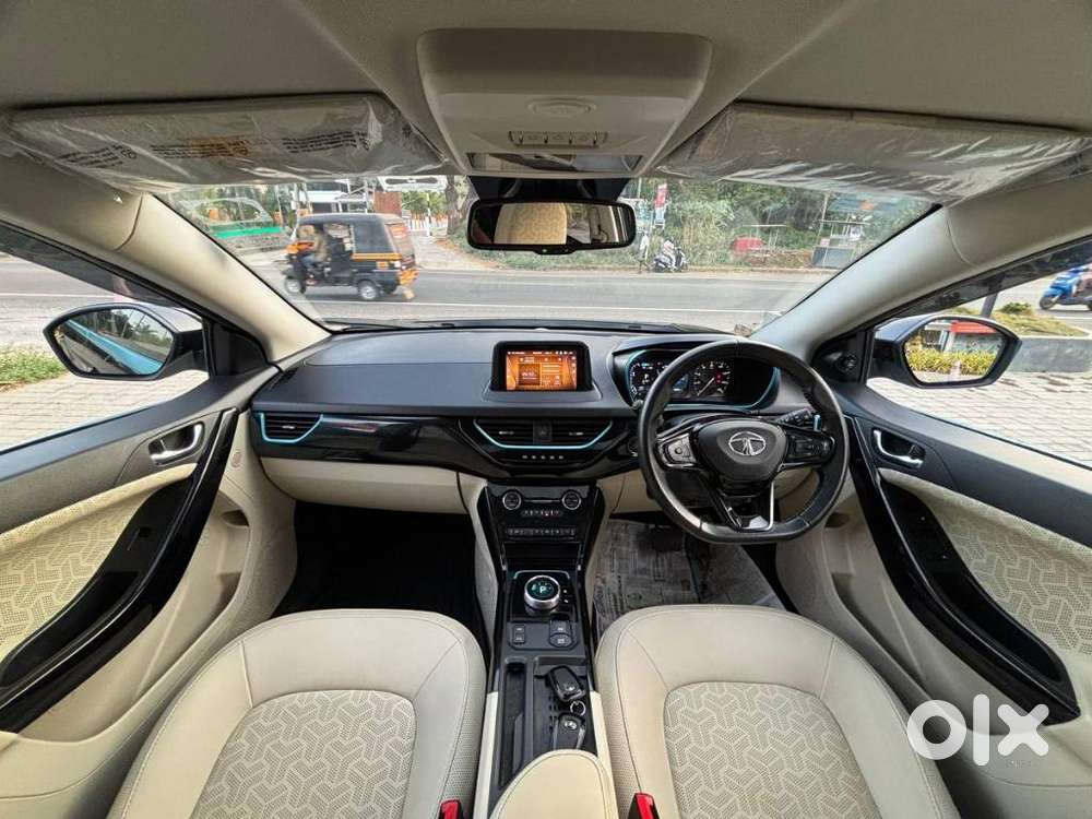 Tata Nexon 1.2 Revotron Xz Plus Luxs Red Dark Edition Amt, 2022, Ele..
