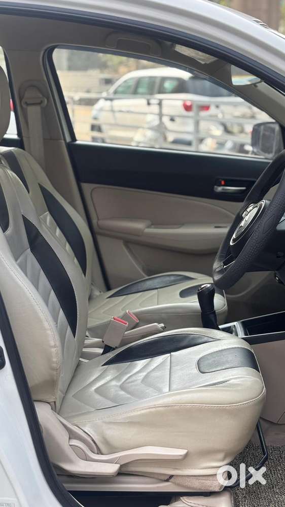 Maruti Suzuki Dzire 1.2 Vxi, 2019, Petrol