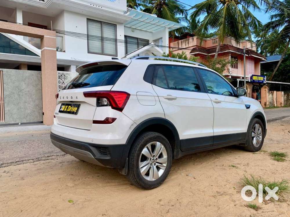 Skoda Kushaq 1.0 Tsi Ambition At, 2023, Petrol